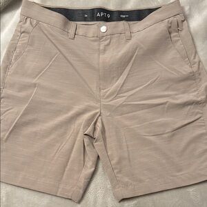 Apt. 9 Men's Beige Flat Front Shorts